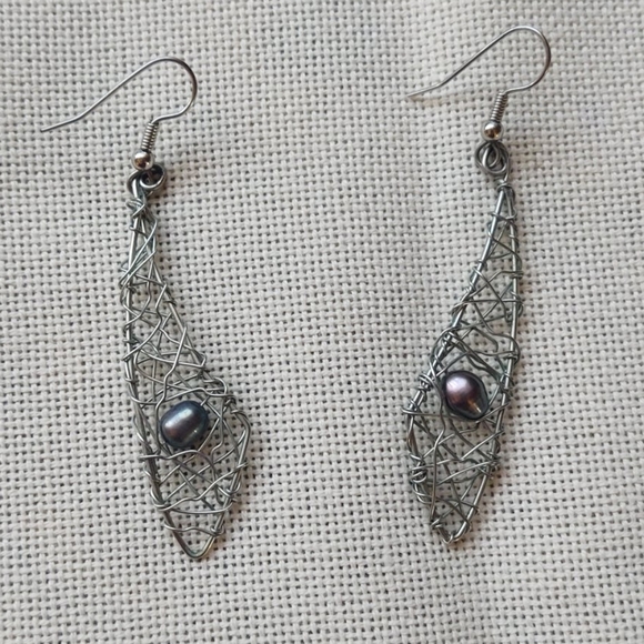 Hand made Wire earrings - Picture 2 of 5